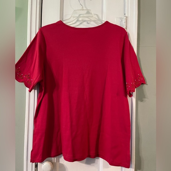 Elegant Red Eyelet Women's Top - Picture 2 of 8